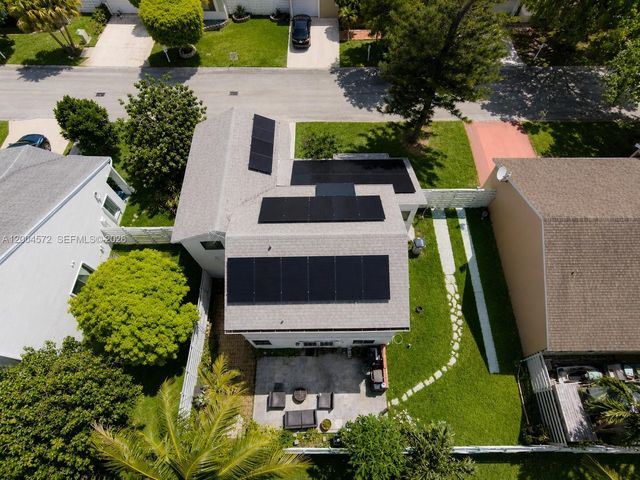 14512 SW 139th Ave Circle W, Miami, FL 33186