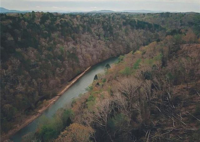 90 Jakes Landing S Way, Ellijay, GA 30540