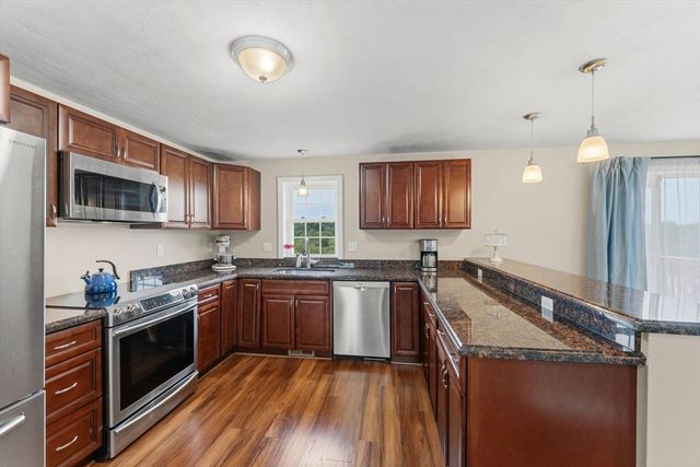 34 Bittersweet Blvd, Worcester, MA 01607