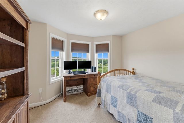 34 Bittersweet Blvd, Worcester, MA 01607
