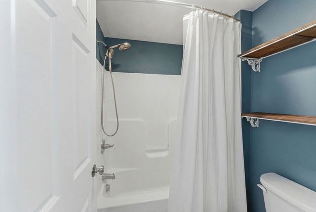 34 Bittersweet Blvd, Worcester, MA 01607