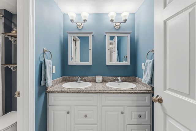 34 Bittersweet Blvd, Worcester, MA 01607
