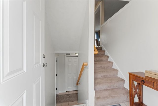 34 Bittersweet Blvd, Worcester, MA 01607