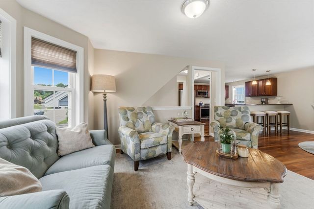 34 Bittersweet Blvd, Worcester, MA 01607