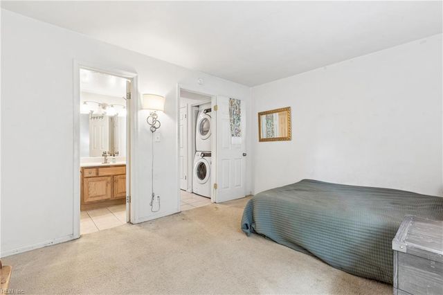 1304 Stockley Gdns Apt 507, Norfolk, VA 23517