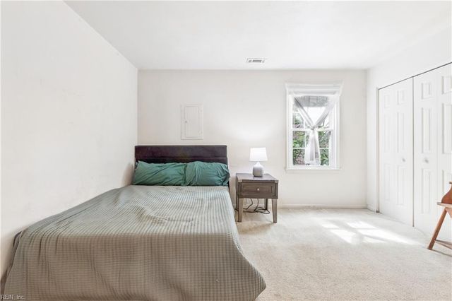 1304 Stockley Gdns Apt 507, Norfolk, VA 23517