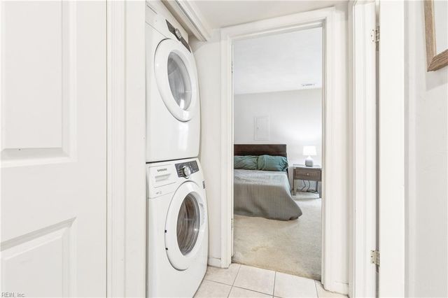 1304 Stockley Gdns Apt 507, Norfolk, VA 23517