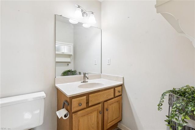 1304 Stockley Gdns Apt 507, Norfolk, VA 23517