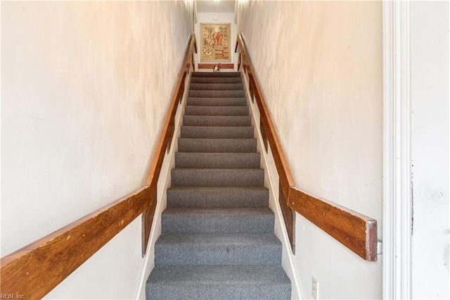 1304 Stockley Gdns Apt 507, Norfolk, VA 23517