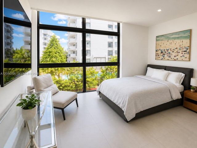 101 Sunrise Dr A-201, Key Biscayne, FL 33149