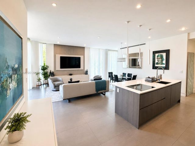 101 Sunrise Dr A-201, Key Biscayne, FL 33149