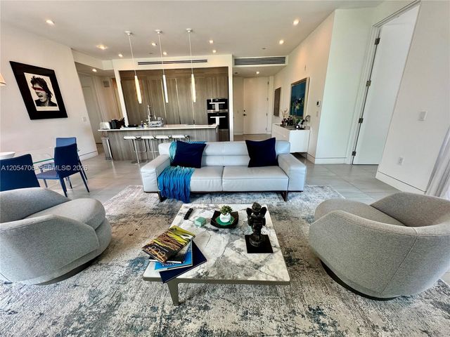 101 Sunrise Dr A-201, Key Biscayne, FL 33149