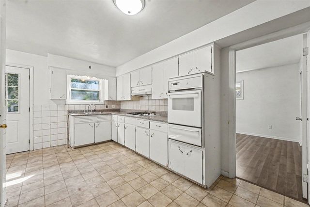 2154 Mckee Avenue, Grand Rapids, MI 49503