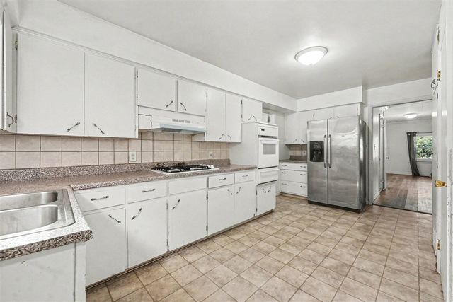 2154 Mckee Avenue, Grand Rapids, MI 49503