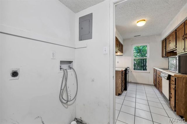 21 Park Charles Boulevard S B, St Peters, MO 63376