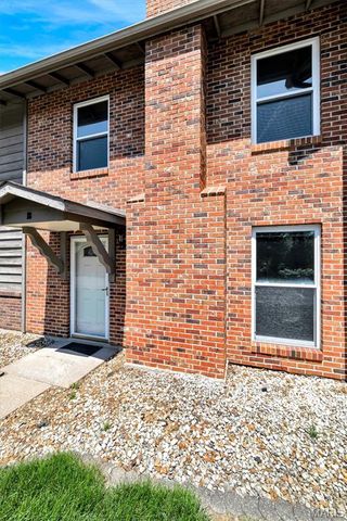 21 Park Charles Boulevard S B, St Peters, MO 63376