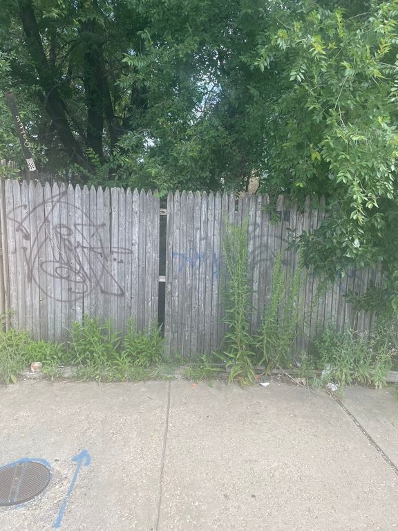 457 N Western Avenue, Chicago, IL 60612