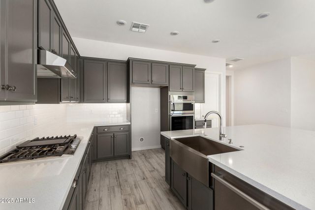 17324 W ROYAL PALM Road, Waddell, AZ 85355