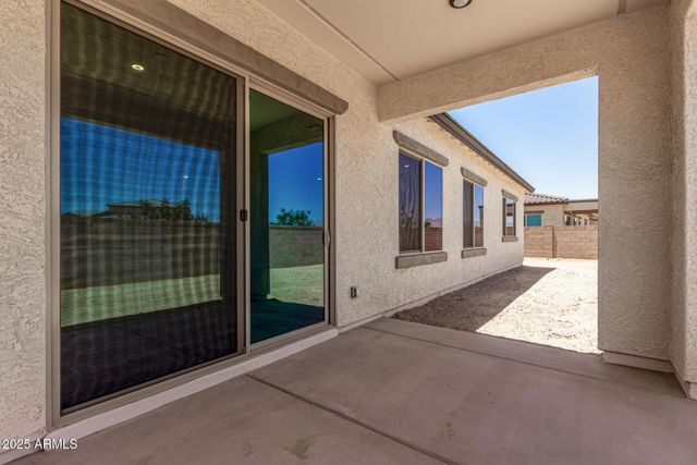 17324 W ROYAL PALM Road, Waddell, AZ 85355