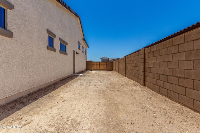 17324 W ROYAL PALM Road, Waddell, AZ 85355