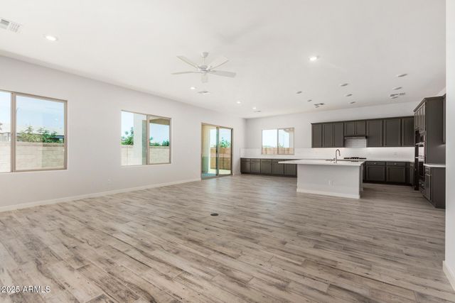 17324 W ROYAL PALM Road, Waddell, AZ 85355