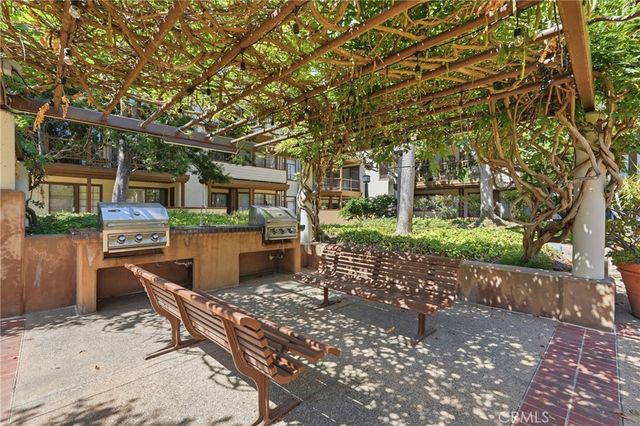 2559 Plaza Del Amo 104, Torrance, CA 90503
