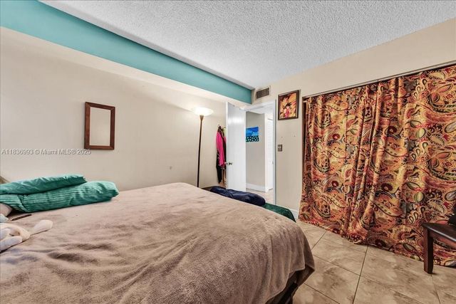 6555 W Broward Blvd 300, Plantation, FL 33317