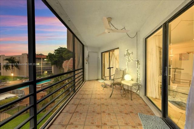 6555 W Broward Blvd 300, Plantation, FL 33317