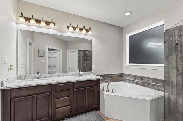 267 Freeman Boulevard, West Columbia, TX 77486