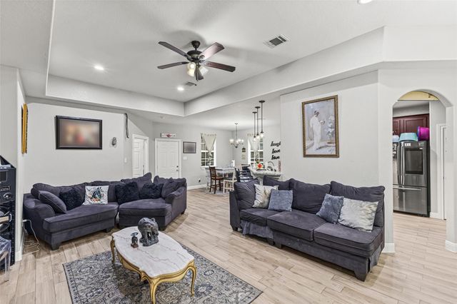 267 Freeman Boulevard, West Columbia, TX 77486