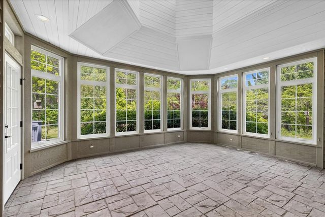 1546 Bobolink Circle, Woodstock, IL 60098