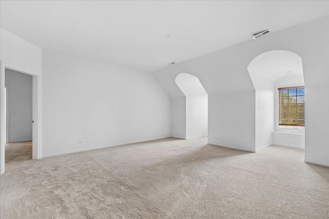 1546 Bobolink Circle, Woodstock, IL 60098