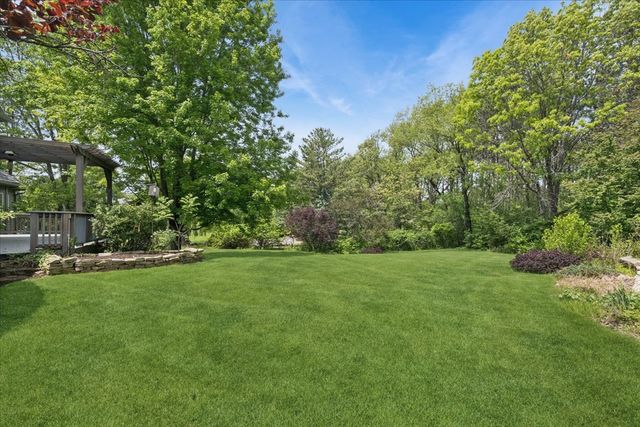 1546 Bobolink Circle, Woodstock, IL 60098