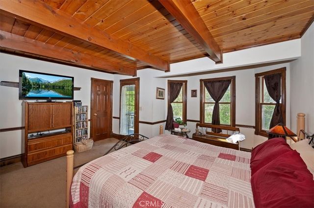 32988 Arrowbear Dr, Arrowbear, CA 92382