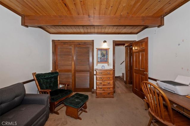 32988 Arrowbear Dr, Arrowbear, CA 92382