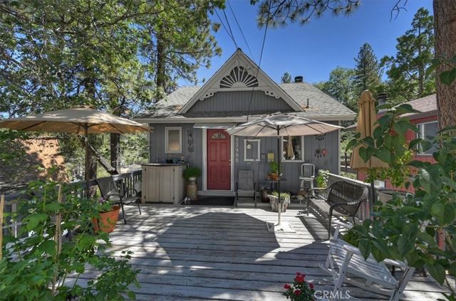 32988 Arrowbear Dr, Arrowbear, CA 92382
