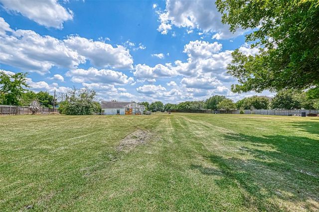 11211 S Dargail Street, Sugar Land, TX 77478