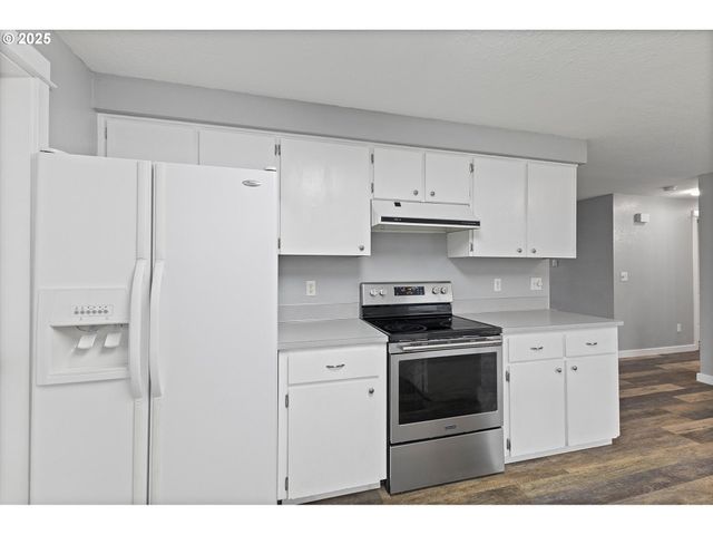 1997 Sw OLEANDER Ct, Mc Minnville, OR 97128