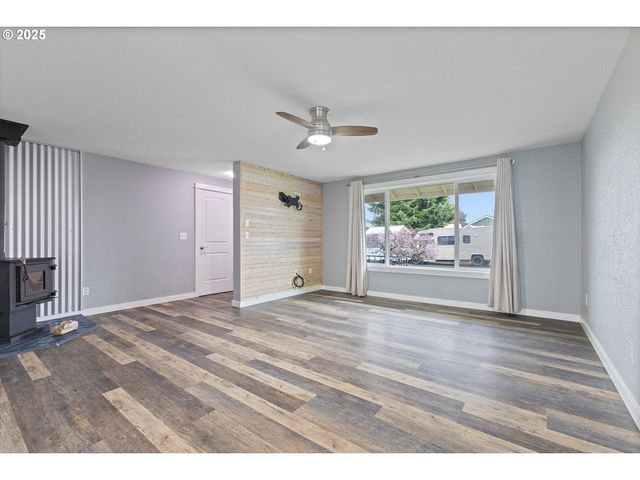 1997 Sw OLEANDER Ct, Mc Minnville, OR 97128