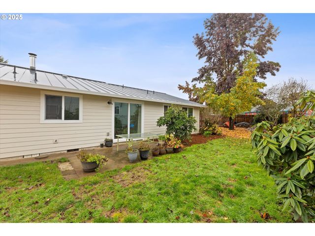 1997 Sw OLEANDER Ct, Mc Minnville, OR 97128