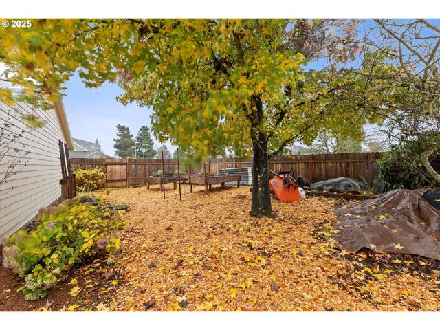 1997 Sw OLEANDER Ct, Mc Minnville, OR 97128