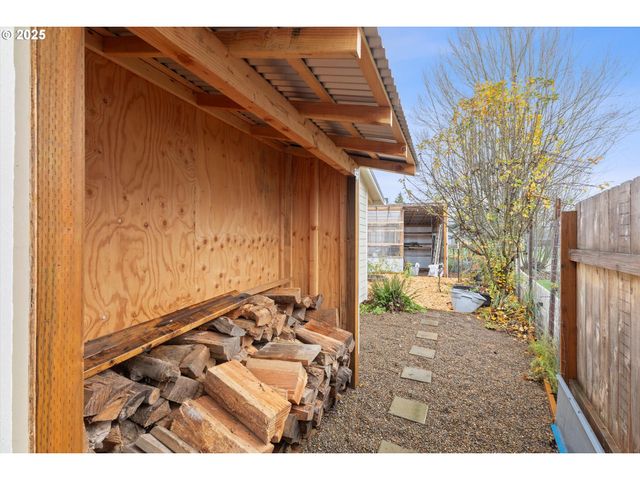 1997 Sw OLEANDER Ct, Mc Minnville, OR 97128