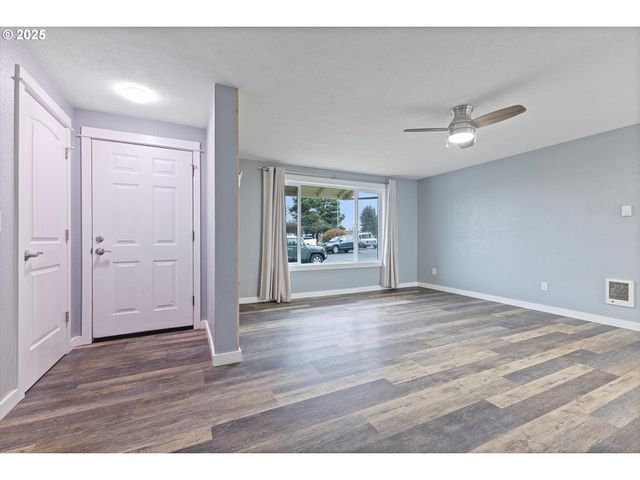 1997 Sw OLEANDER Ct, Mc Minnville, OR 97128