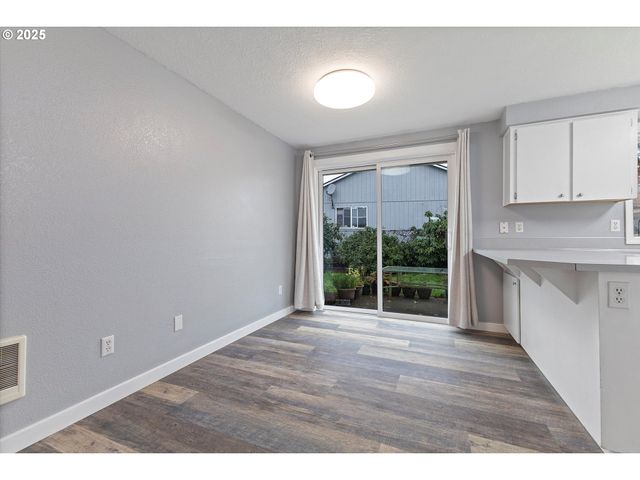 1997 Sw OLEANDER Ct, Mc Minnville, OR 97128