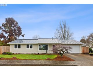 1997 Sw OLEANDER Ct, Mc Minnville, OR 97128
