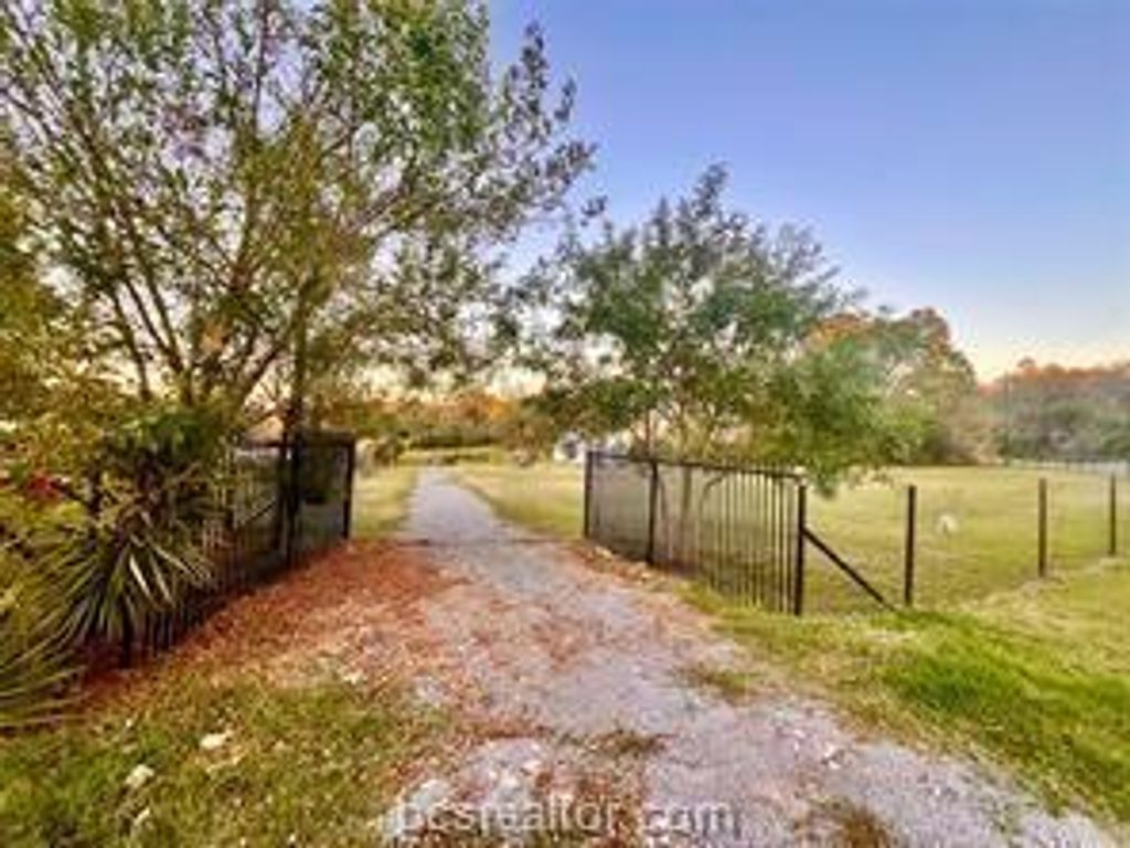 274 Lcr 911, Jewett, TX 75846