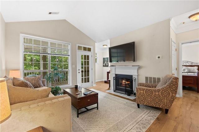 933 Sandringham Drive 933, Alpharetta, GA 30004