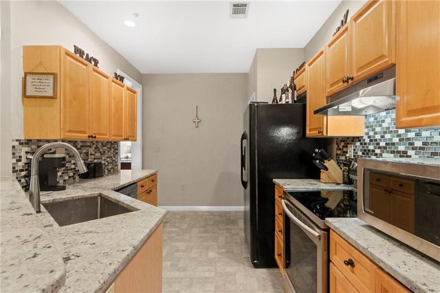 933 Sandringham Drive 933, Alpharetta, GA 30004