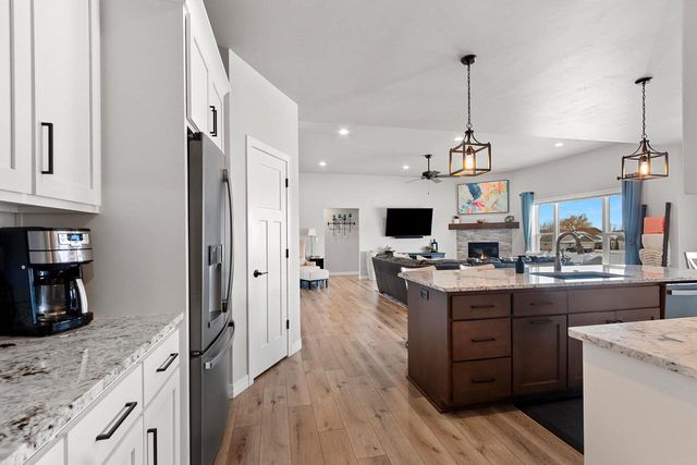 2885 SUSSEX ROAD, Green Bay, WI 54311