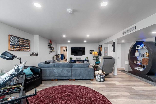 2885 SUSSEX ROAD, Green Bay, WI 54311